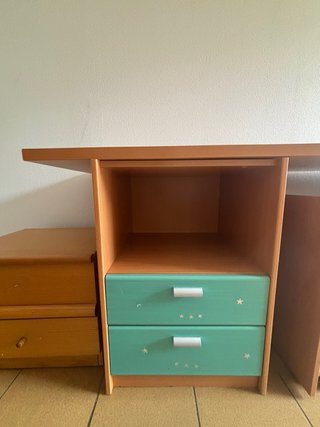Escritorio de madera salón