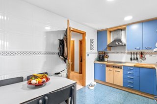 Piso en venta en Vistahermosa en Alicante