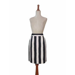 R de Raso/ Falda recta rayas verticales 38