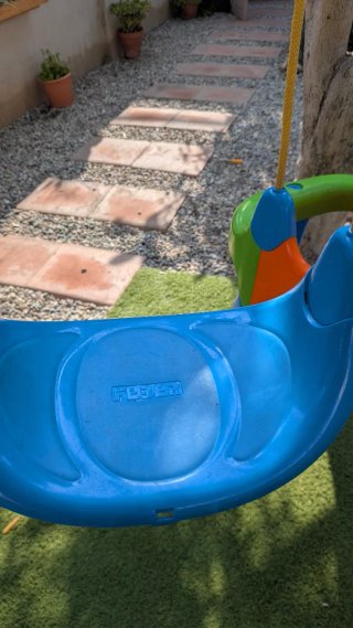Columpio infantil para jardín
