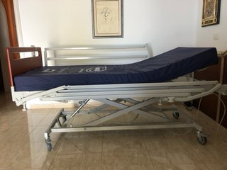 Cama articulada Medical eléctrica