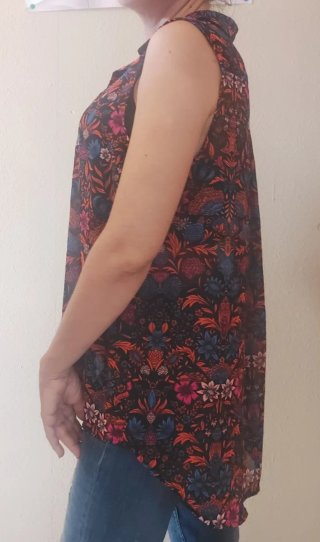 Camisa H&M sin mangas floral