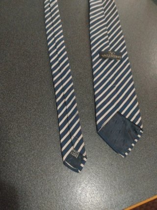 Cravatta Valentino righe blu e bianche