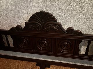 Banco de madera estilo rústico