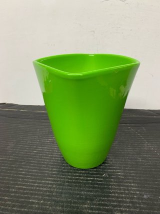Vaso verde de vidrio