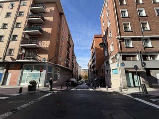 Local comercial en venta en Barrio de Uribarri en Bilbao