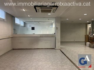 Local comercial en venta en Olot