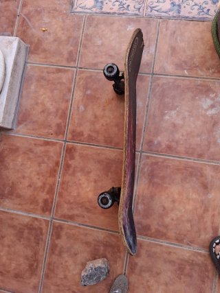 Patineta con diseño de galaxia, no lo uso.