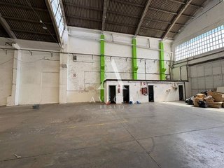 Nave industrial en alquiler en Almeda - El Corte Inglés en Cornellà de Llobregat