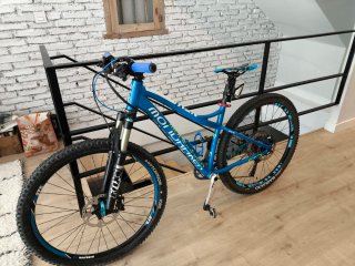 Bicicleta de Montaña Specialized Negra