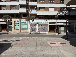 Local comercial en alquiler en Buenavista - El Cristo en Oviedo