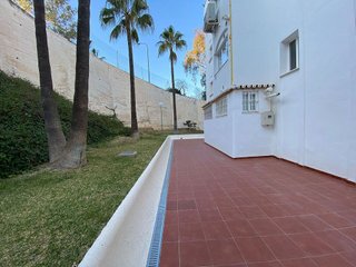 Piso en alquiler en Cerrado Calderón - El Morlaco en Málaga