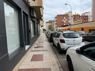 Local comercial en alquiler en Zona Hispanidad-Vivar Téllez en Vélez-Málaga