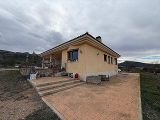 Casa rural en venta en Yecla