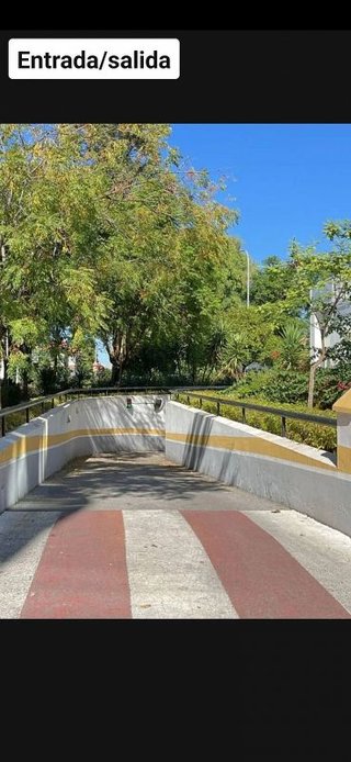Garaje en venta en Palacio de Congresos - Urbadiez - Entrepuentes en Sevilla