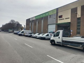 Nave industrial en alquiler en El Bon Pastor en Barcelona