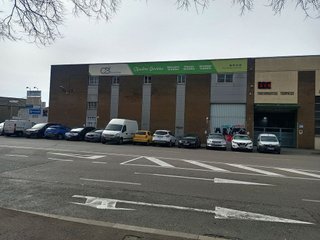 Nave industrial en alquiler en El Bon Pastor en Barcelona