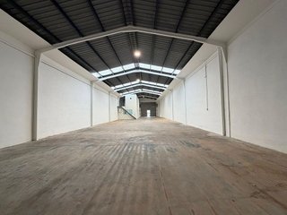 Nave industrial en alquiler en Polígonos - Recinto Ferial Cortijo de Torres en Málaga