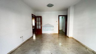 Piso en alquiler en Cervantes en Granada