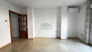 Piso en alquiler en Cervantes en Granada