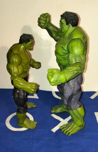 Figuras Hulk Marvel Legends y Select