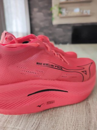 Mizuno Wave Rebellion Pro 2 Talla 44.5