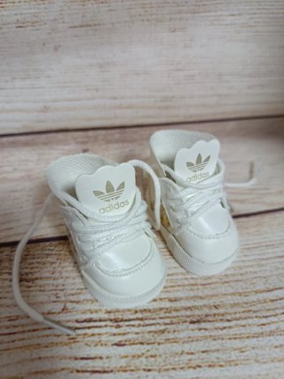 Sneakers Adidas per Nancy