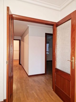 Piso en alquiler en Tenderina Alta - Fozaneldi en Oviedo