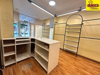 Local comercial en alquiler en Ensanche - Sar en Santiago de Compostela