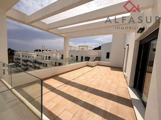 Ático en alquiler en El Mayorazgo - El Limonar en Málaga