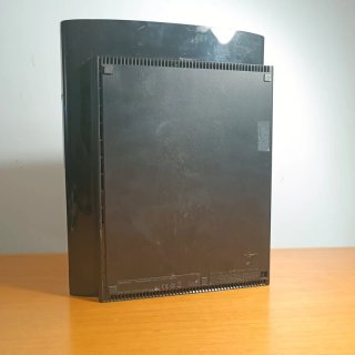 PlayStation 3 Super Slim + 2 Giochi
