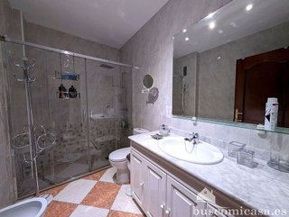 Piso en venta en Linares