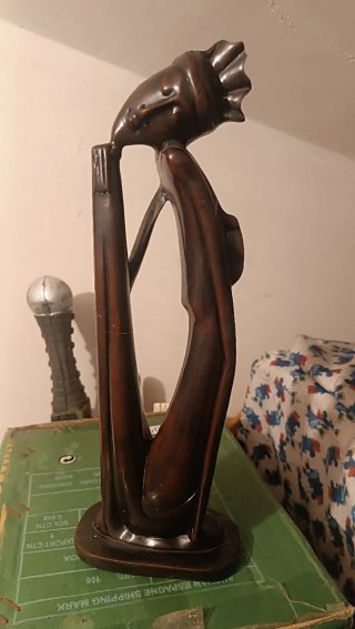 Figura de madera artesanal