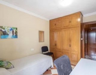Piso en alquiler en Polígono Cartuja – La Paz en Granada