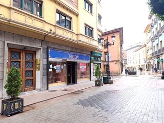 Local comercial en alquiler en Santo Domingo en Oviedo
