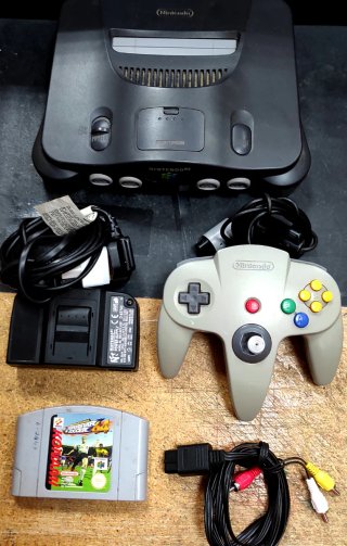 Nintendo 64 Consola + Accesorios