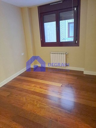 Piso en venta en Santo Domingo en Oviedo