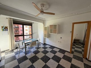 Piso en venta en Trinitat en Valencia