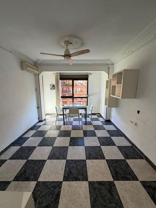 Piso en venta en Trinitat en Valencia