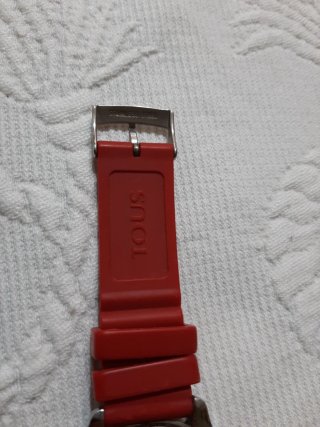 Reloj Tous Rojo y Plateado