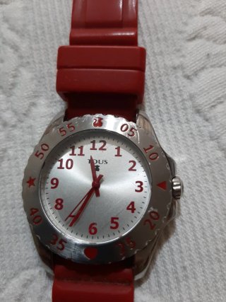 Reloj Tous Rojo y Plateado
