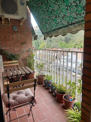 Piso en alquiler en Crta. De la Sierra en Granada