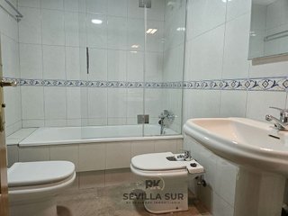 Piso en alquiler en Bellavista en Sevilla