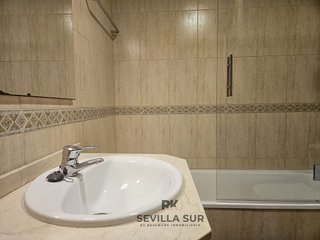 Piso en alquiler en Bellavista en Sevilla