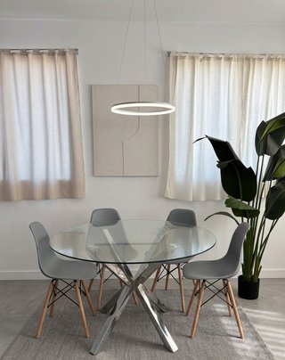Mesa redonda cristal y 4 sillas