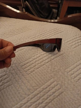 Gafas de sol infantiles negras y verdes