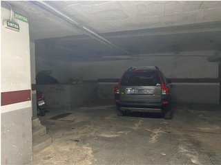 Garaje en venta en Mestral en Reus
