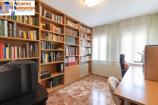 Chalet en venta en Otura