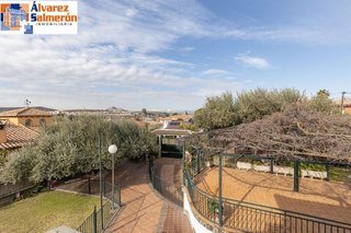 Chalet en venta en Otura