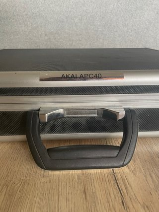 Akai APC40 MKII Controlador MIDI USB con maletín